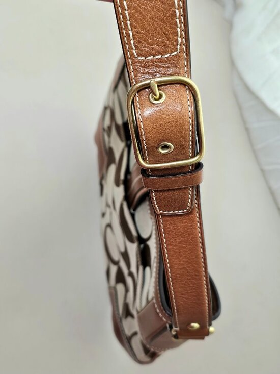 Coach Vintage Signature Jacquard Shoulder Bag | Style D0768 | Leather Trim | Hor - Picture 3 of 16